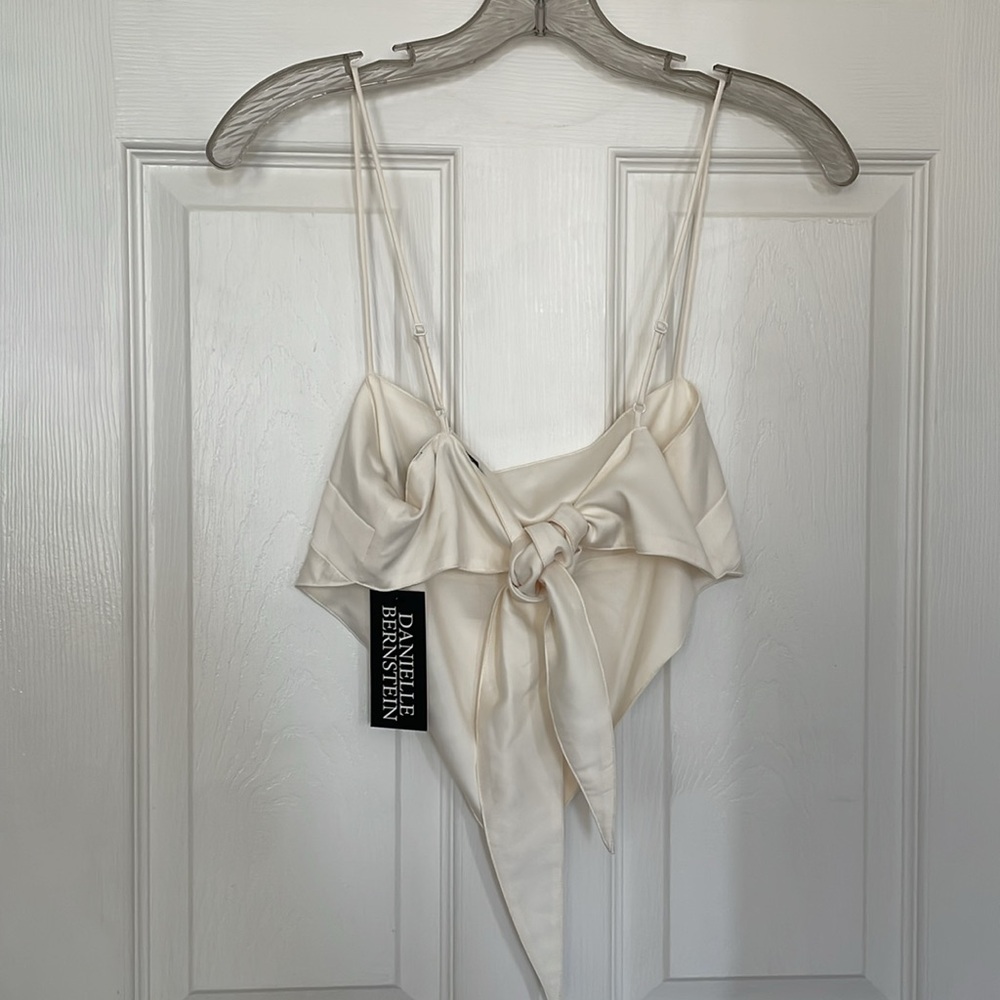 Danielle Bernstein Solid Handkerchief Top - Picture 4 of 7
